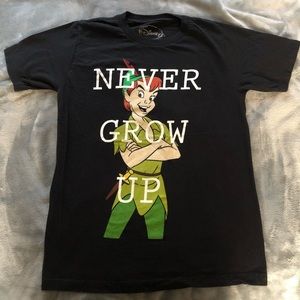 🧚🏿‍♀️Disney’s Peter Pan XS Tee🧚🏿‍♀️